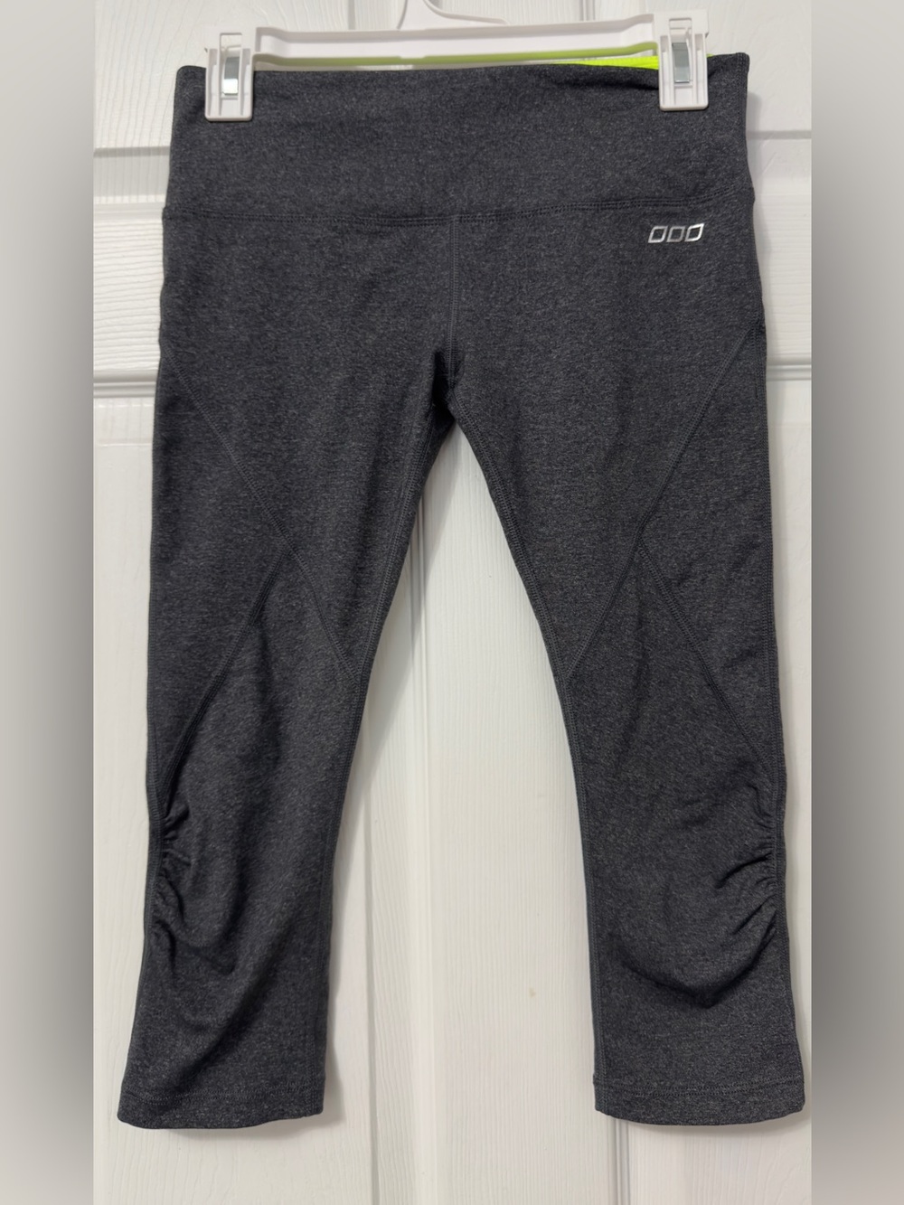 Lorna Jane  Charcoal Gray Performance Leggings